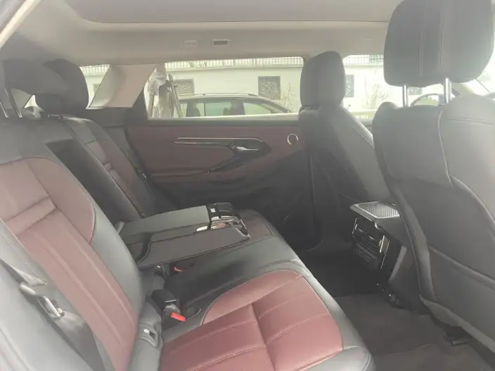 Range Rover Evoque 2023 Model Aurora L 249PS R-Dynamic Deluxe Edition – фото 8