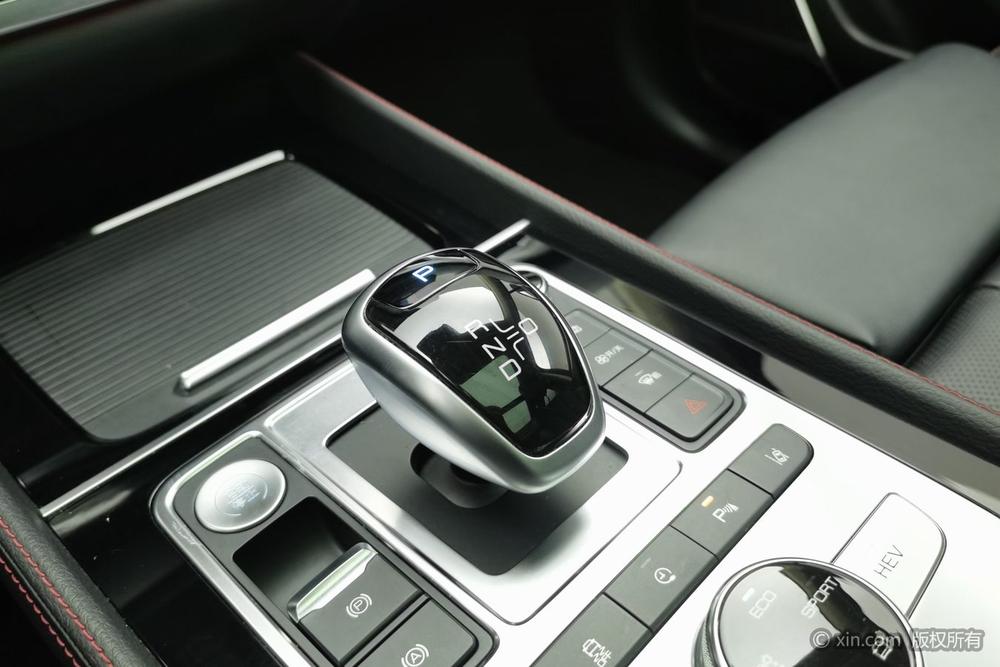 BYD Tang DM Модель 2019 года DM 2.0T постоянный полный привод Smart Connect Innovative 5 seat Country VI – фото 15