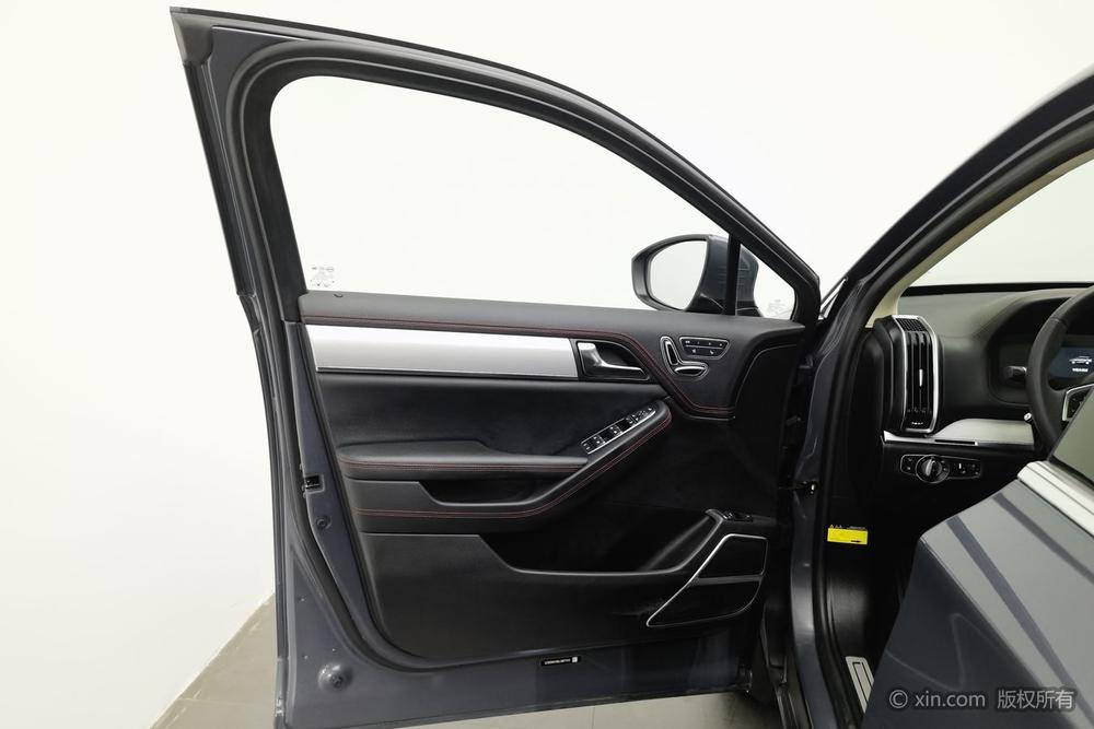 BYD Tang DM Модель 2019 года DM 2.0T постоянный полный привод Smart Connect Innovative 5 seat Country VI – фото 21