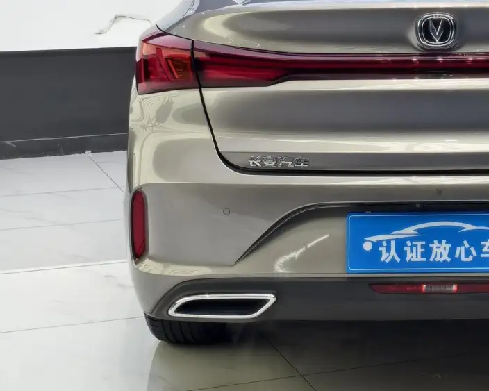 Changan Eado 2022 Model PLUS Blue whale NE 1.4T GDI DCT Noble Model – фото 7