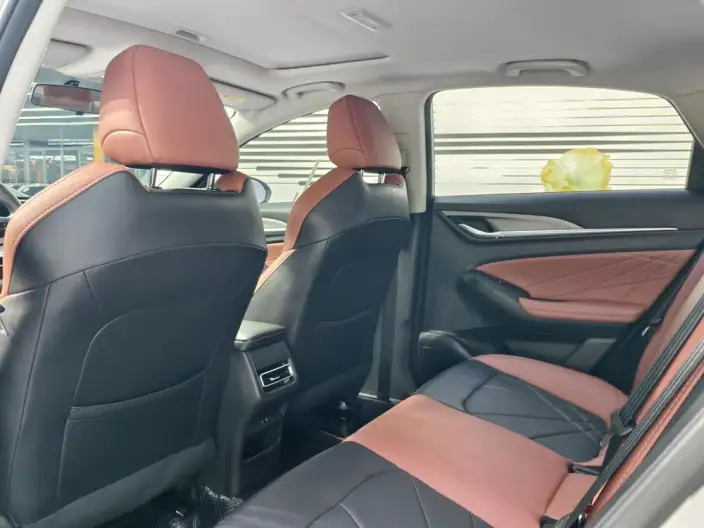 Changan Eado 2022 Model PLUS Blue whale NE 1.4T GDI DCT Noble Model – фото 9