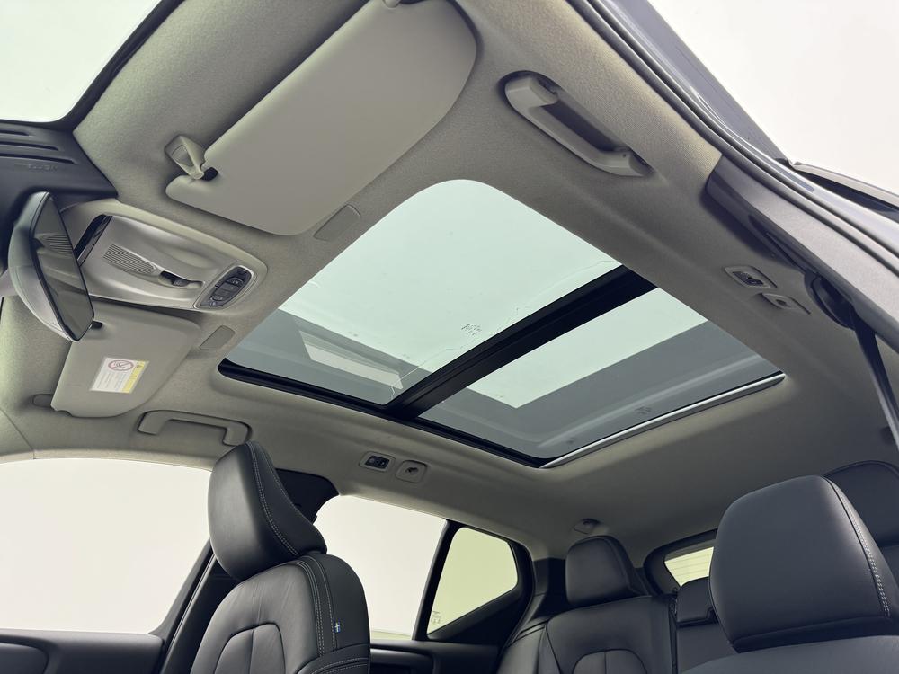 Volvo XC40 2022 T4 4WD Smart Enjoy Luxury – фото 24