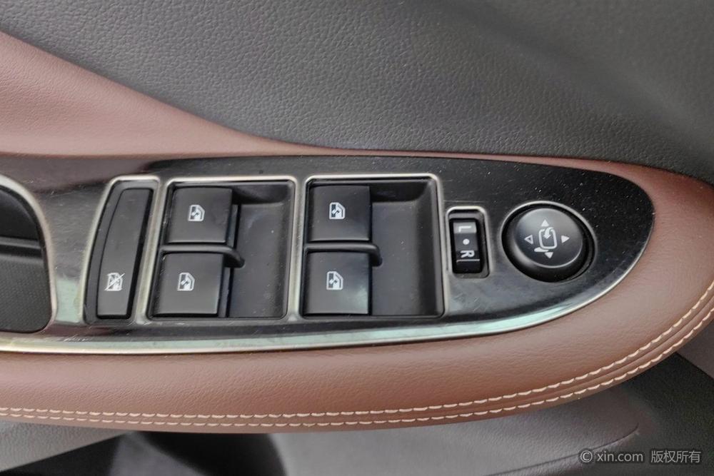 Buick Envision 2017 модификация 20T 2WD Elite – фото 22