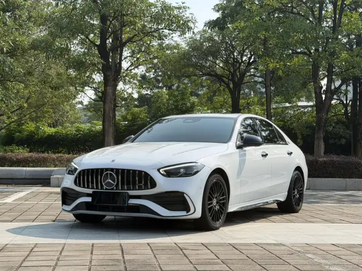 Mercedes-Benz C-Class 2023 Model C 200 L Sports Edition – фото 1