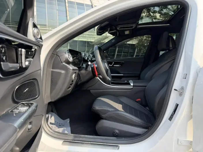 Mercedes-Benz C-Class 2023 Model C 200 L Sports Edition – фото 9