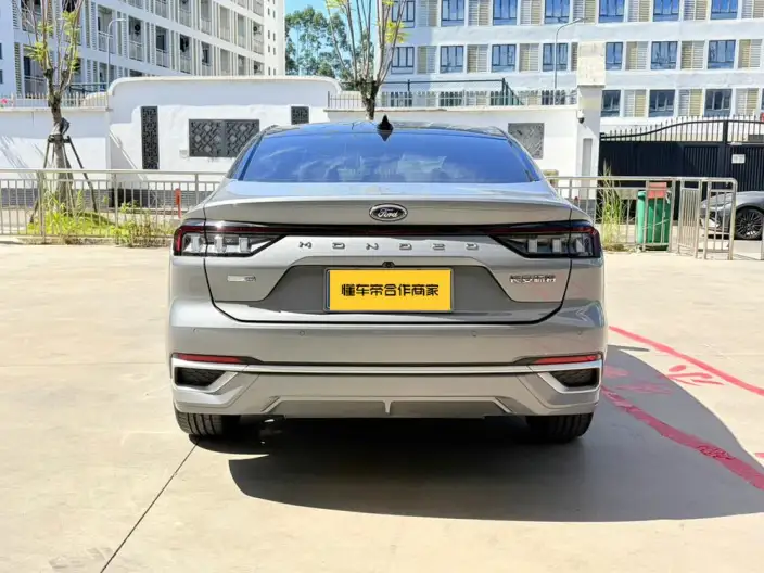 Ford Mondeo 2023 Model EcoBoost 245 Luxury Model – фото 5