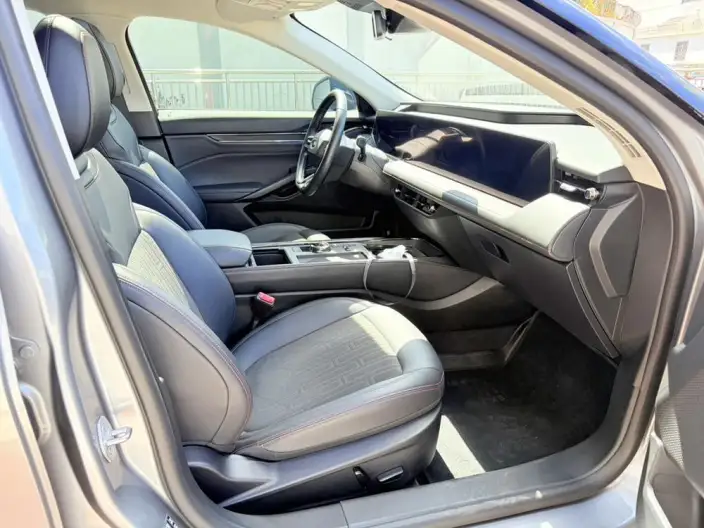 Ford Mondeo 2023 Model EcoBoost 245 Luxury Model – фото 9