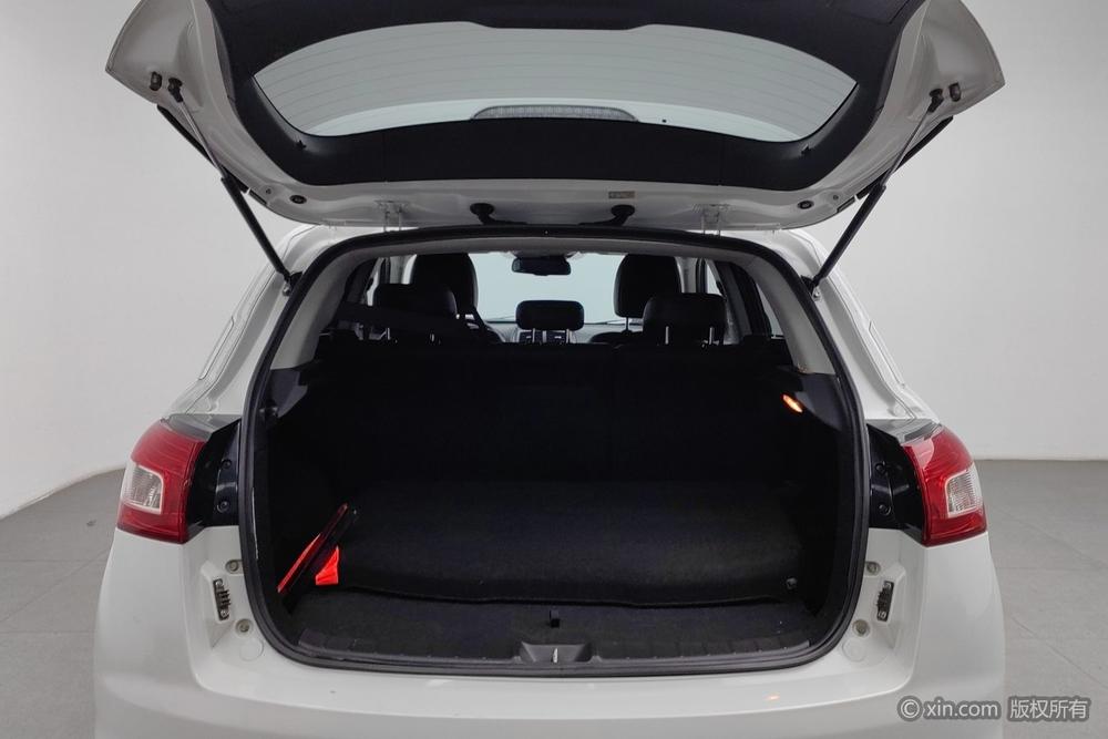 Peugeot 2008 2013 модификация 2.0L 2WD Luxury – фото 23