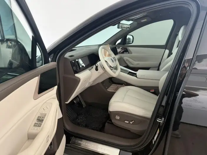 Denza N8L DM 2025 Model Flagship Model – фото 9