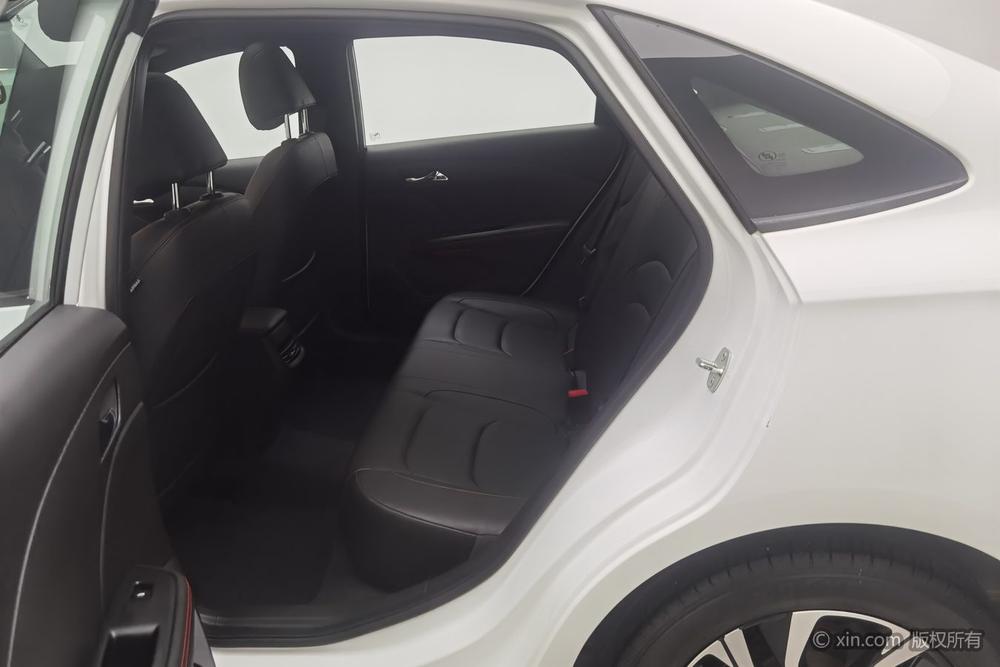 Chevrolet Corolla Модель 2019 года RS 330T автоматическое Enjoy Edition – фото 19