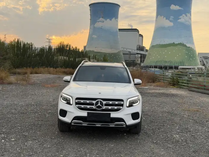 Mercedes-Benz GLB 2023 Model GLB 220 Fashion Model – фото 2