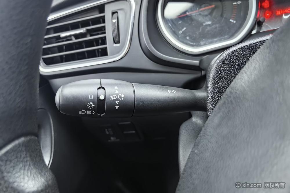 Citroën C3-XR 2017 модификация 1.6L автоматическое Fashion – фото 15