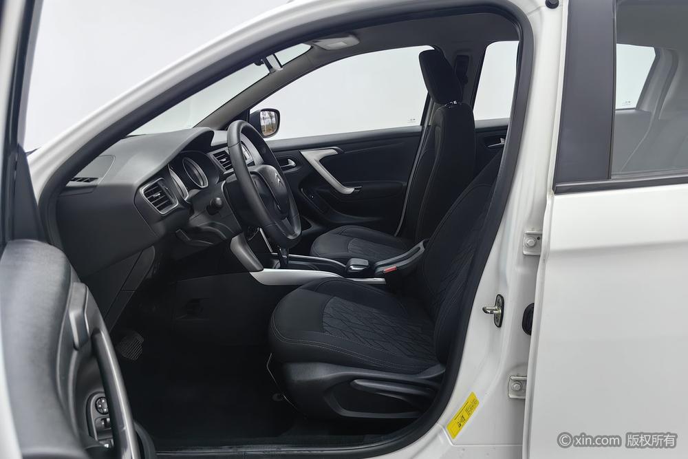 Citroën C3-XR 2017 модификация 1.6L автоматическое Fashion – фото 17
