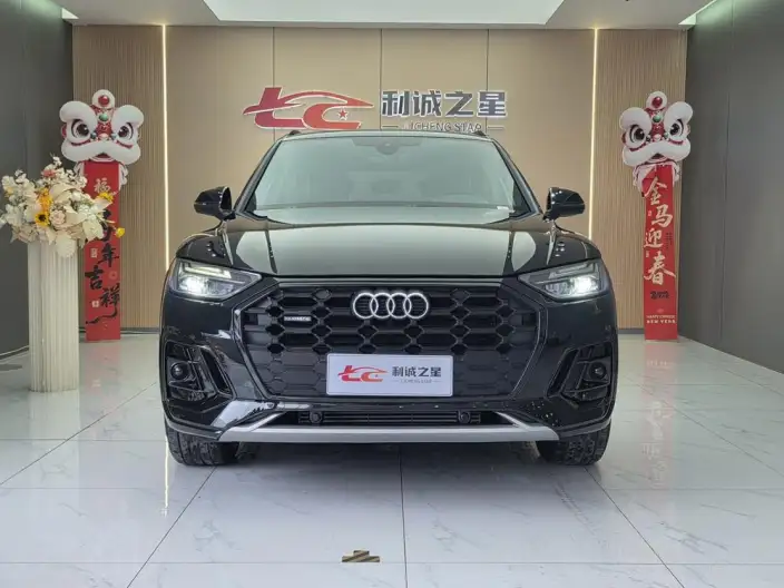 Audi Q5L 2025 Model quattro 45th Anniversary Collector Edition Edition 40TFSI Luxury Dynamic Model – фото 2