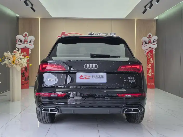 Audi Q5L 2025 Model quattro 45th Anniversary Collector Edition Edition 40TFSI Luxury Dynamic Model – фото 5