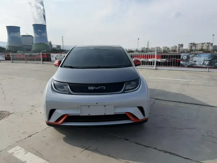 BYD Dolphin 2023 Model Fashion Edition – фото 2