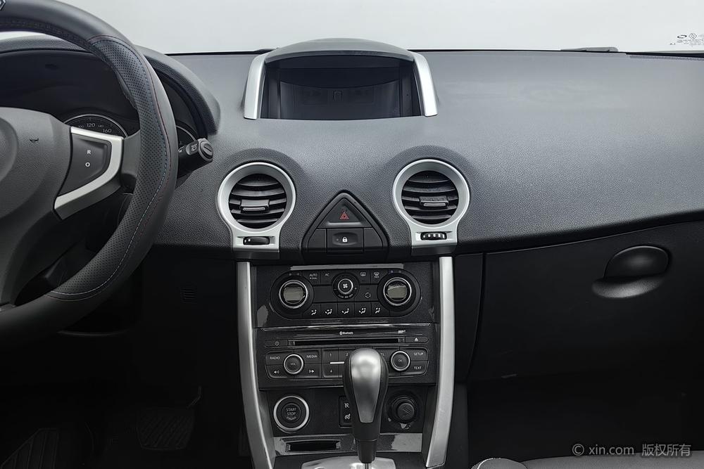 Koleos import 2014 модификация комплектация 2.0L 2WD Fashion Edition – фото 11