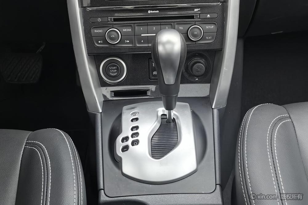Koleos import 2014 модификация комплектация 2.0L 2WD Fashion Edition – фото 14