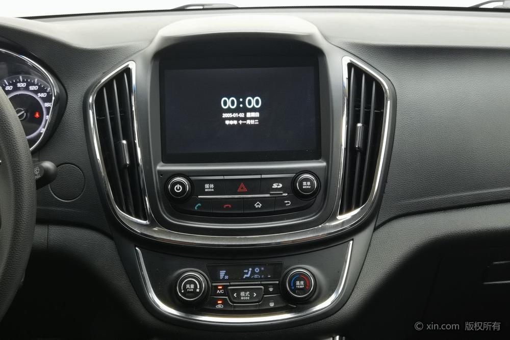 Baojun 560 2015 модификация 1.8L Manual Elite – фото 14