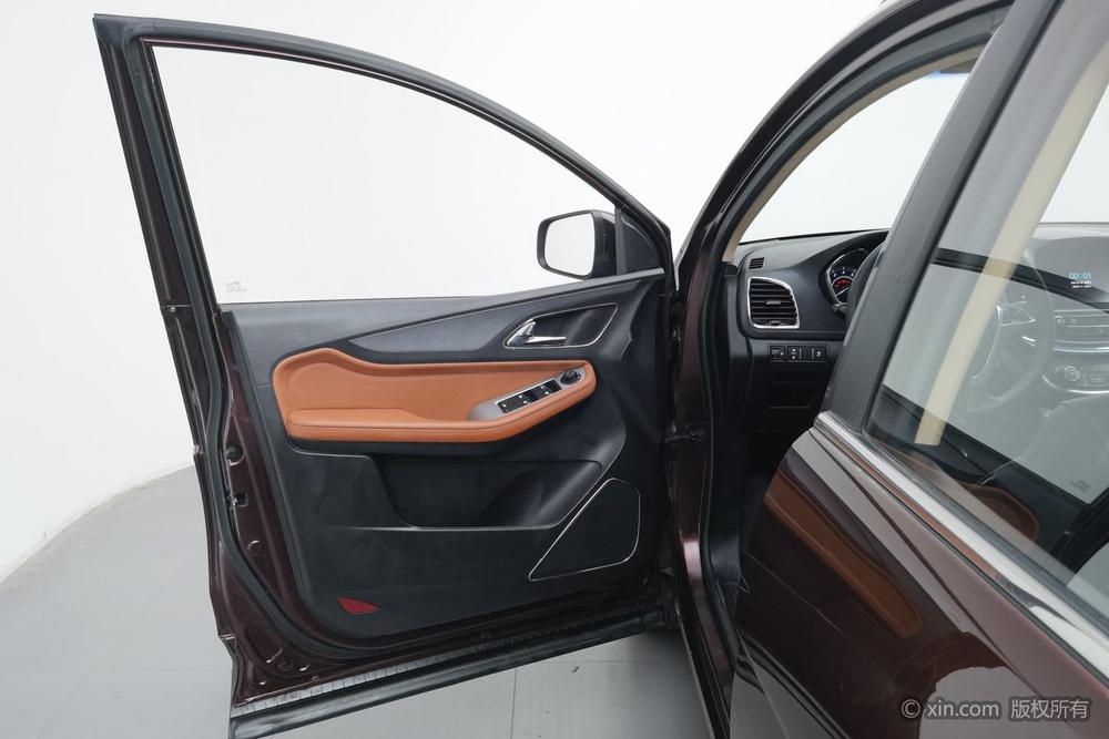 Baojun 560 2015 модификация 1.8L Manual Elite – фото 22