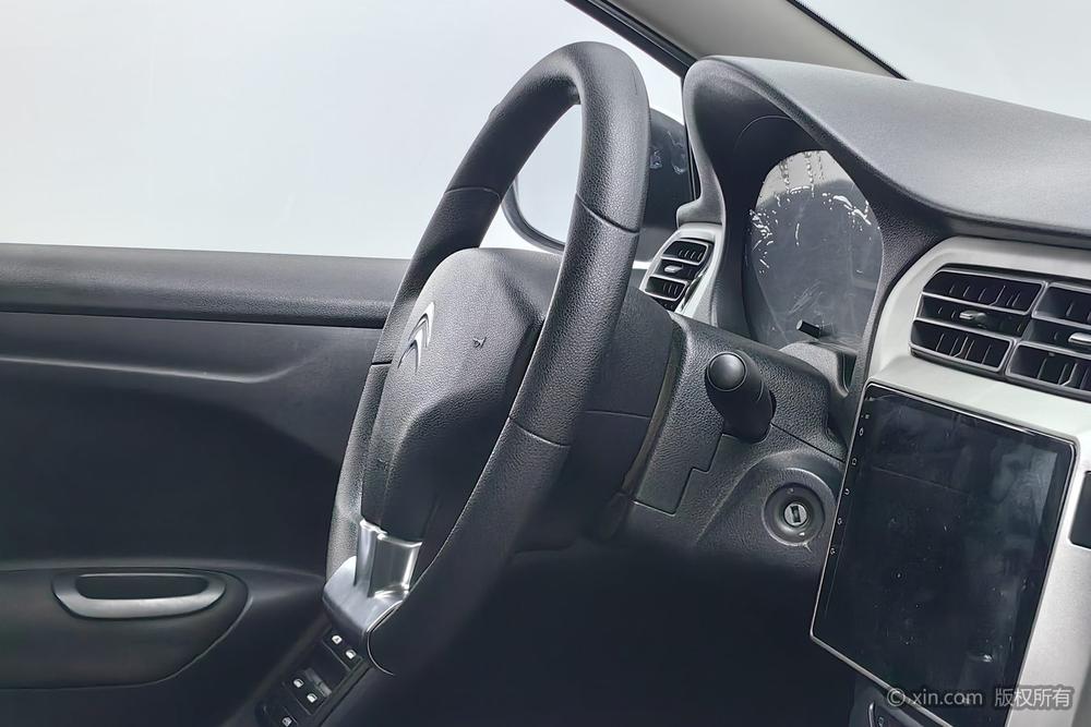 Citroën Elysée 2016 1.6L Manual Fashion – фото 8