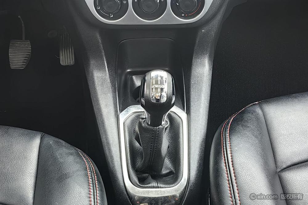 Citroën Elysée 2016 1.6L Manual Fashion – фото 15