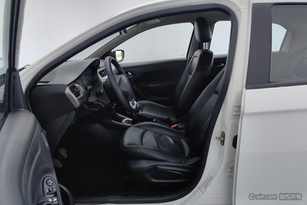 Citroën Elysée 2016 1.6L Manual Fashion – фото 17