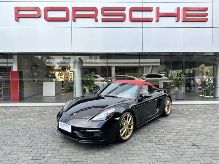 Porsche 718 2023 Model Spyder 2.0T