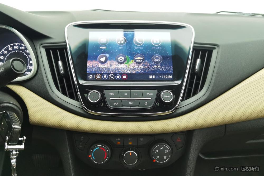 Chevrolet Corolla 2022 320 Automatic Enjoy Sunroof – фото 13