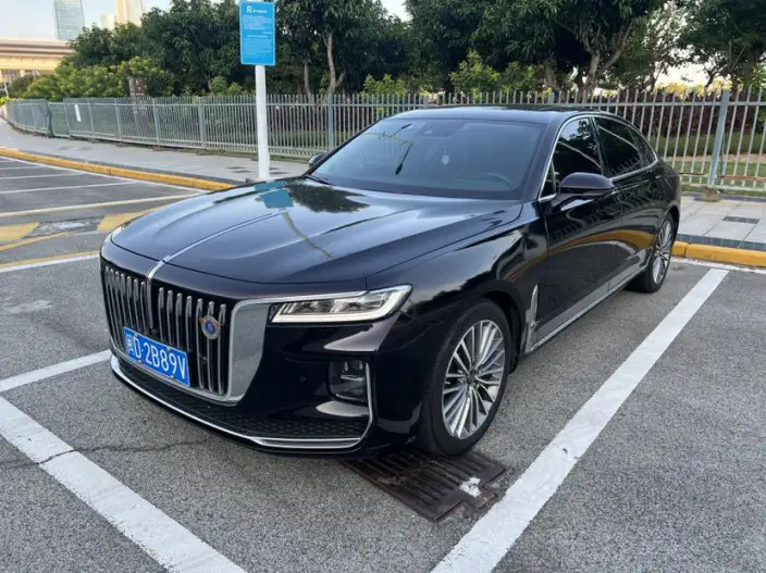 HONGQI H9 2023 Model 2.0T Smart Flag Enjoy Edition