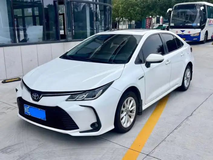 Toyota Corolla 2021 Model Hybrid 1.8L E-CVT Elite Edition – фото 1