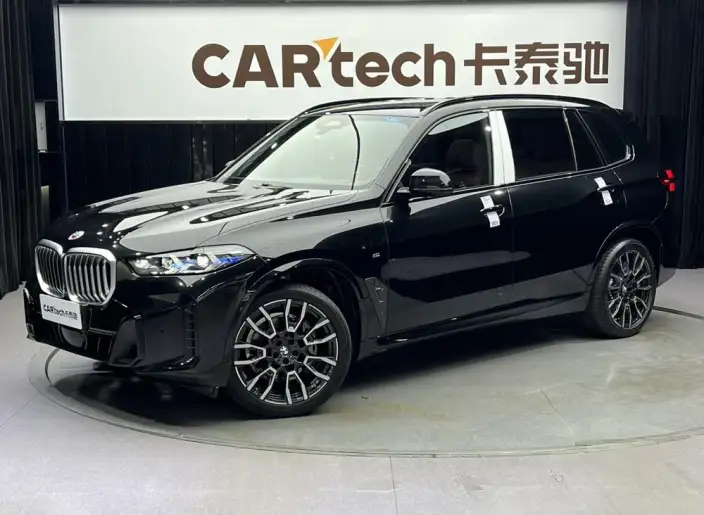 BMW X5 2023 Model xDrive40Li Exclusive Model M Sports Night Set – фото 1