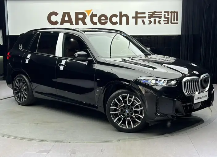 BMW X5 2023 Model xDrive40Li Exclusive Model M Sports Night Set – фото 3