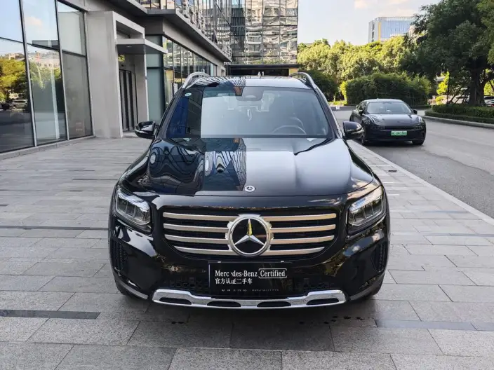 Mercedes-Benz GLB 2025 Model GLB 220 Fashion Model – фото 2