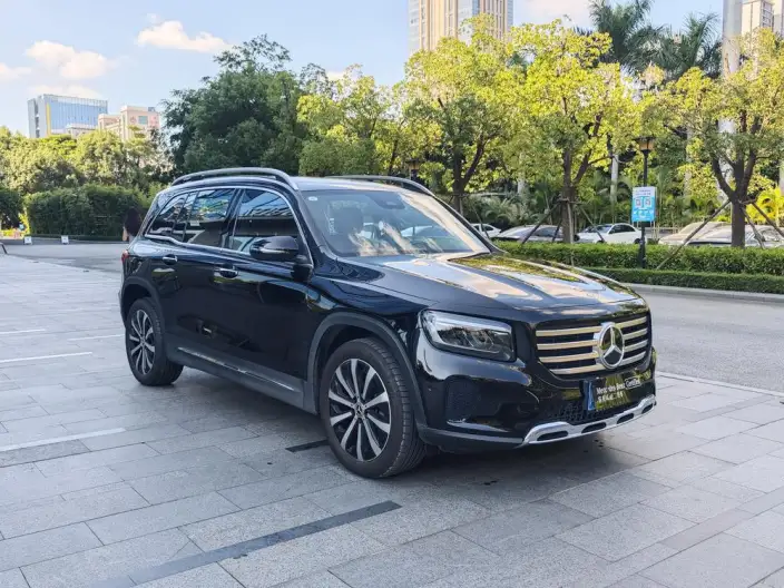 Mercedes-Benz GLB 2025 Model GLB 220 Fashion Model – фото 3