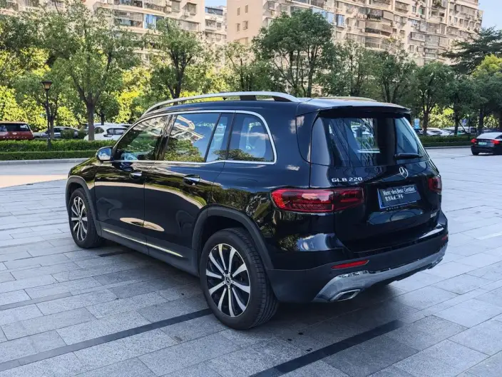 Mercedes-Benz GLB 2025 Model GLB 220 Fashion Model – фото 4