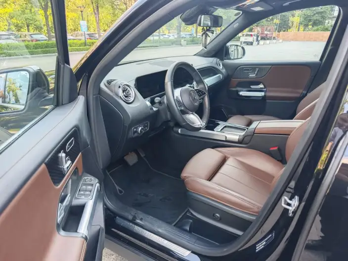 Mercedes-Benz GLB 2025 Model GLB 220 Fashion Model – фото 9