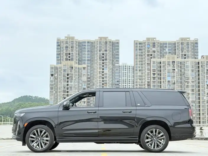 Escalade 2023 Model 6.2L Automatic 4WD 7 seat Parallel Imported