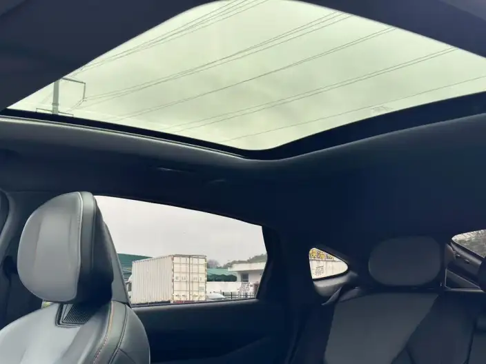 Changan UNI-V 2022 Model 1.5T Noble Model – фото 9