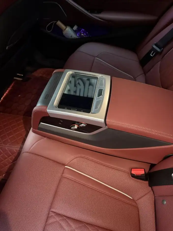 BMW 5 Series 2022 Model 530Li Exclusive Model M Sports Set – фото 9