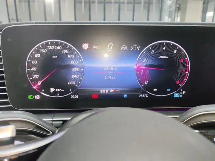 Mercedes-Benz GLE Imported 2025 Model GLE 350 4MATIC Fashion Model – фото 6