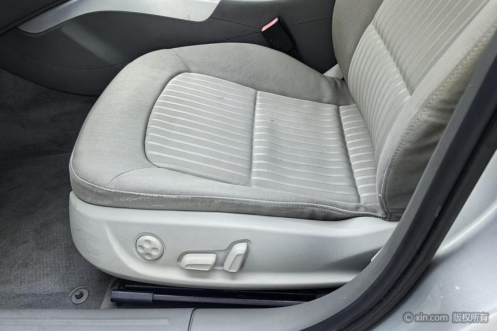 Audi A4 L 2010 модификация 2.0 TFSI Standard type – фото 18