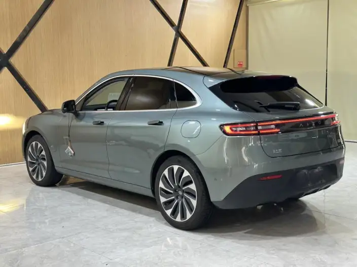 Aito M5 2022 Model Extended Range 4WD Flagship Edition