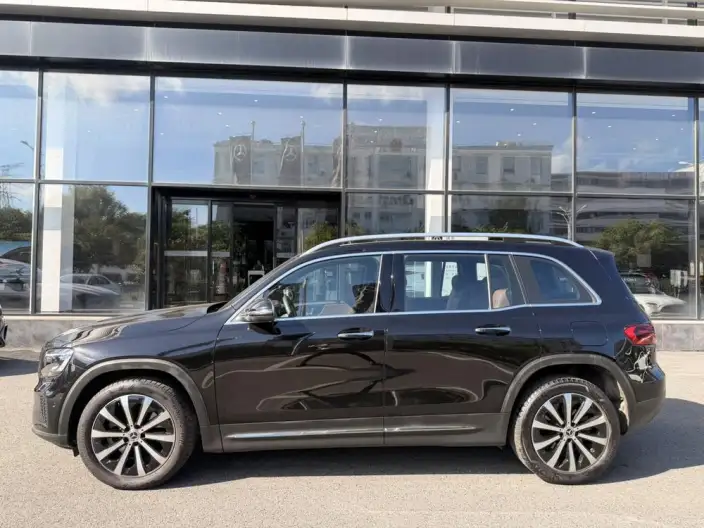 Mercedes-Benz GLB 2025 Model GLB 220 Fashion Model – фото 2