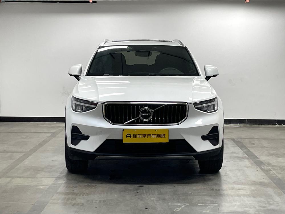 Volvo XC40 2023 B3 Smart Vision Luxury