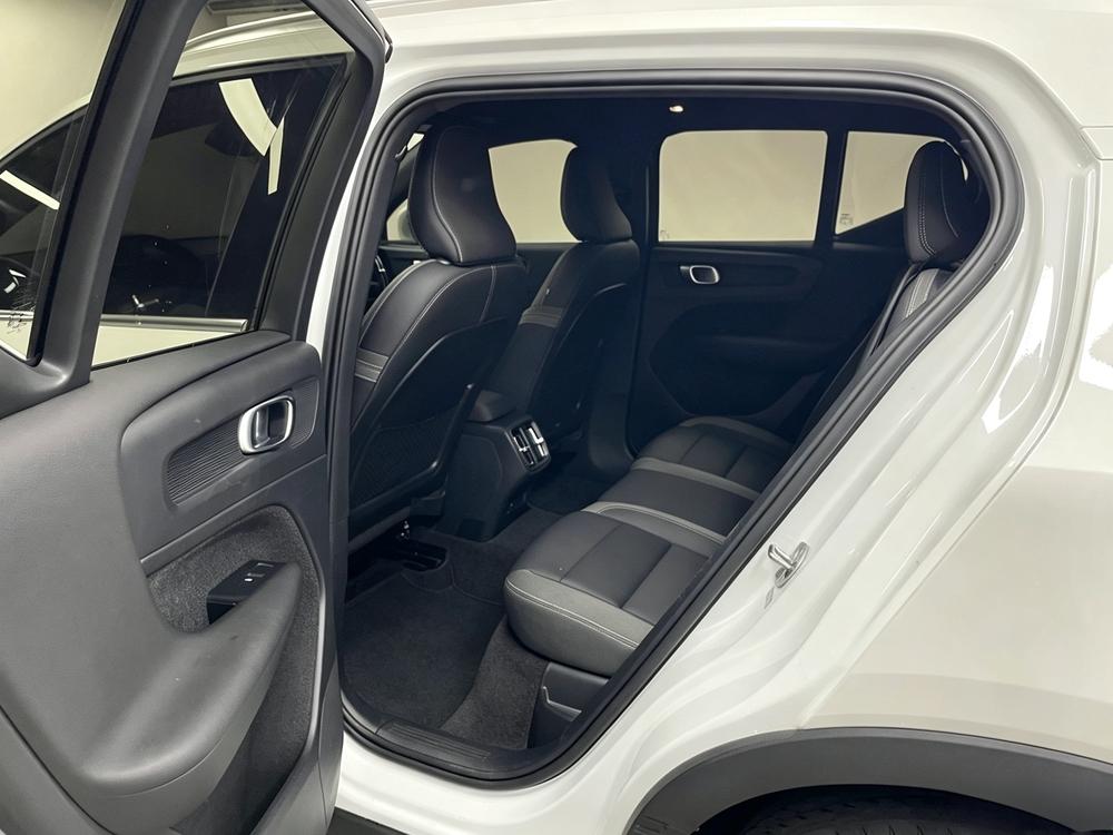Volvo XC40 2023 B3 Smart Vision Luxury – фото 18