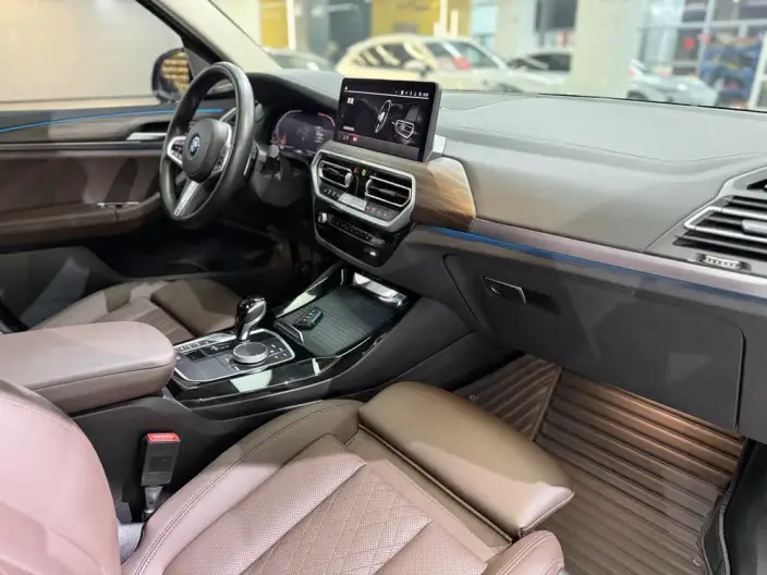 BMW X3 2022 Model xDrive30i Leading Model M Night Set – фото 9