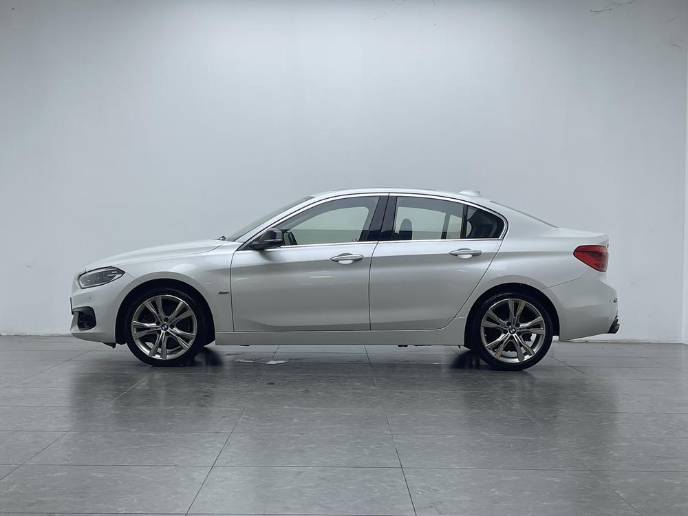 BMW 1 Series Модель 2018 года 120i Design Set тип – фото 4