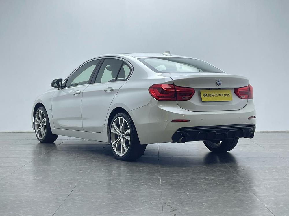 BMW 1 Series Модель 2018 года 120i Design Set тип – фото 5