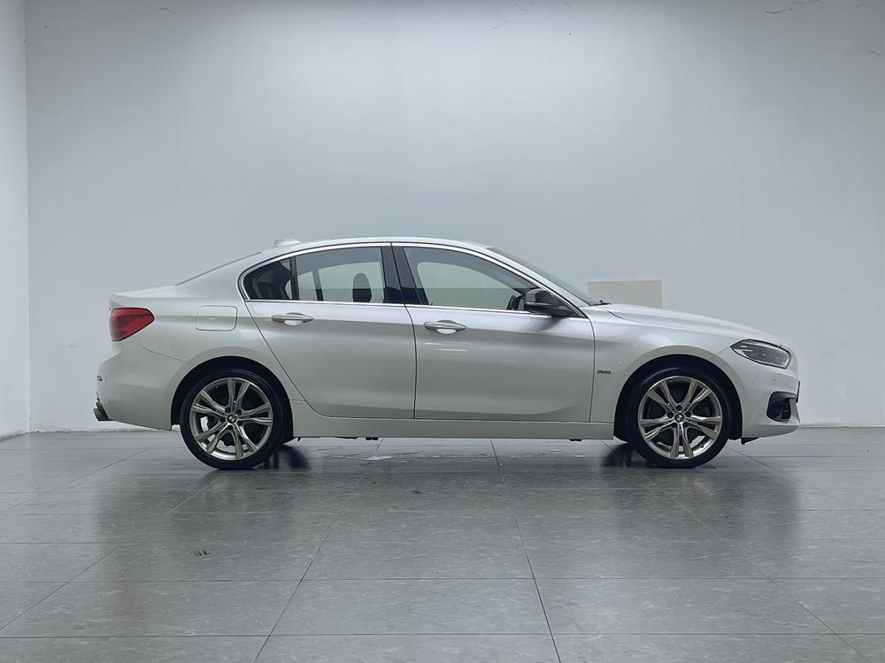 BMW 1 Series Модель 2018 года 120i Design Set тип – фото 8